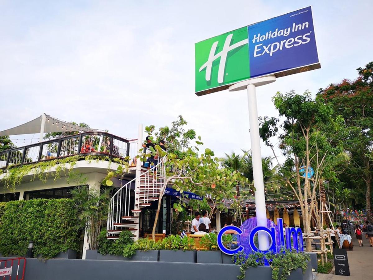 Holiday Inn Express Krabi Ao Nang Beach Exterior photo
